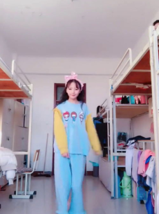 宿舍小姐姐照片素材,小姐姐们的青春瞬间