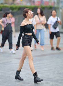 潮酷小姐姐跳舞,动感旋律引爆全场